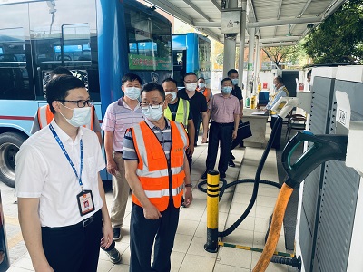 積極響應(yīng)安全月，當(dāng)好第一責(zé)任人--市發(fā)改局到石美充電站開展安全生產(chǎn)檢查